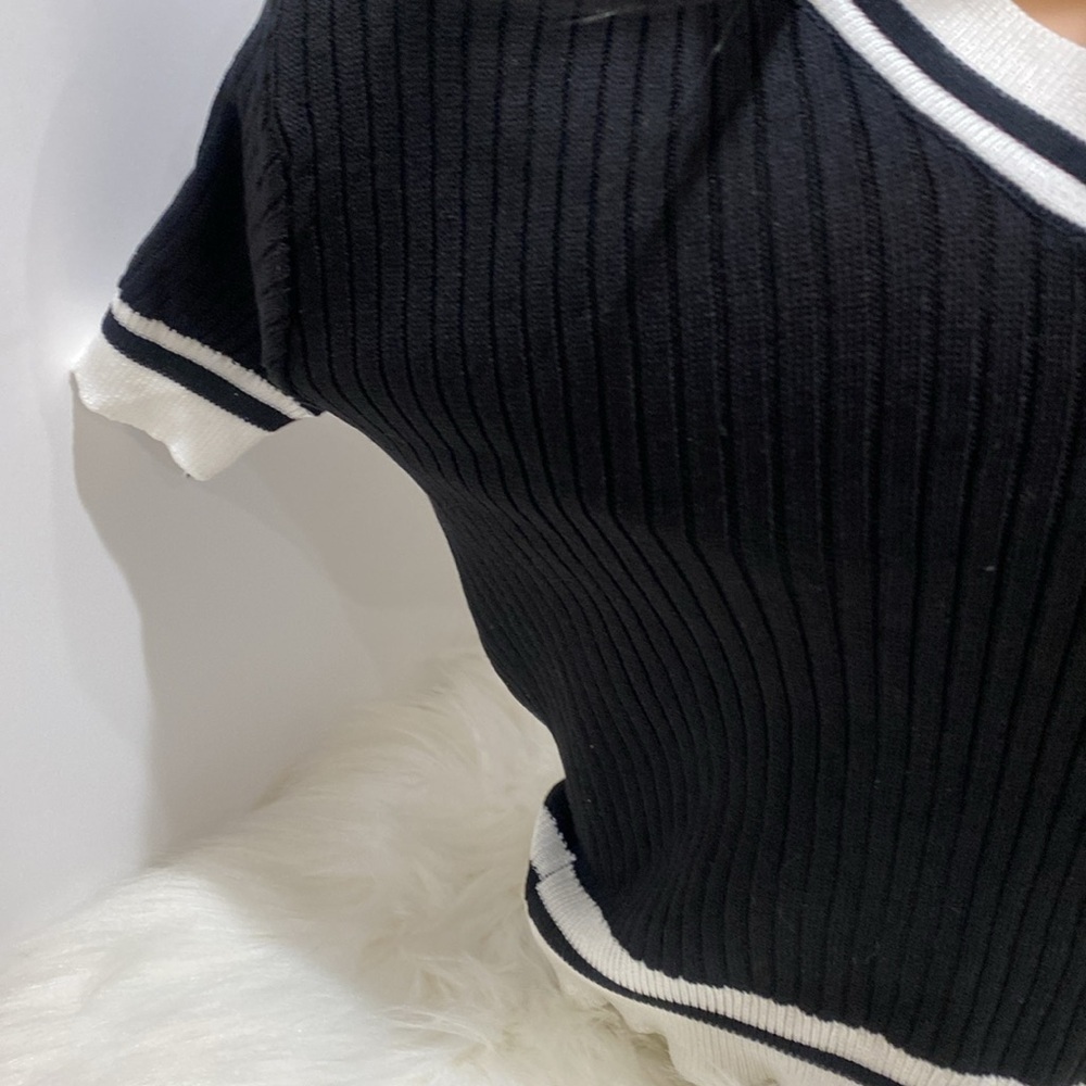 Knitted crop top Color black/ white- One Size - Picture 5 of 6